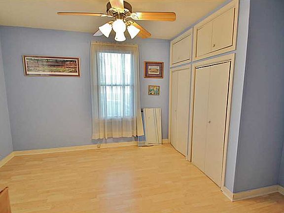 5th image of 3710 Cypress St