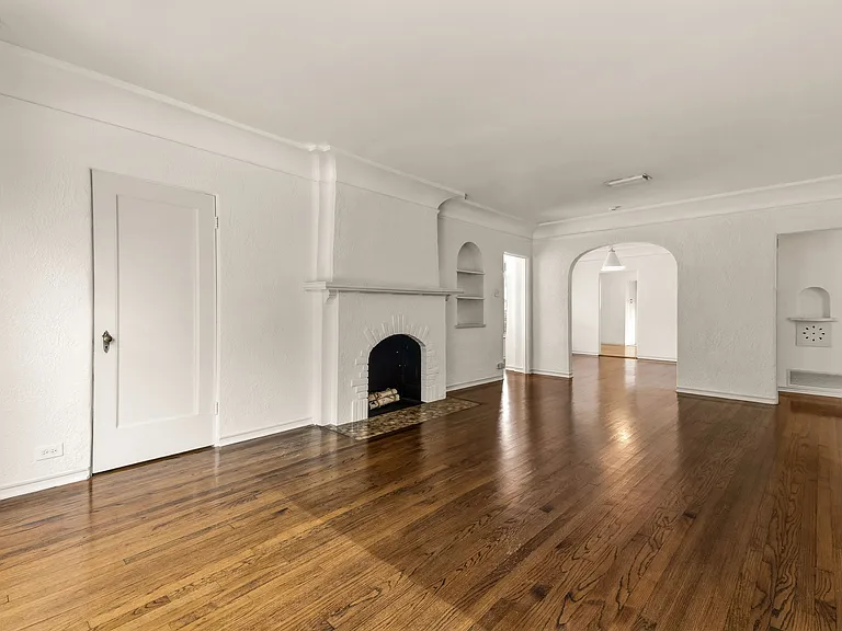 4306 Normandy Ave — Photo 9