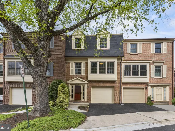 3803 Vermont Ct, Alexandria, VA 22304