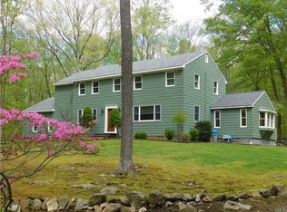 22 Post Gate Rd, Trumbull, CT 06611