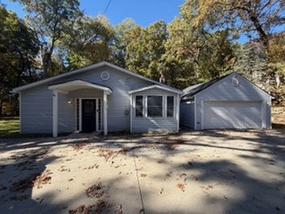 659 Beardslee Dr