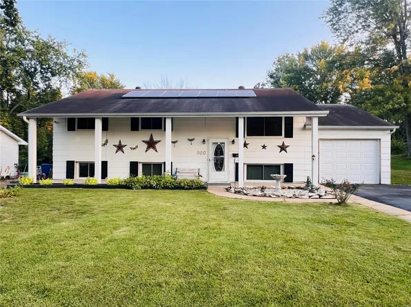 900 Meadow Dr, Saint Clair, MO 63077