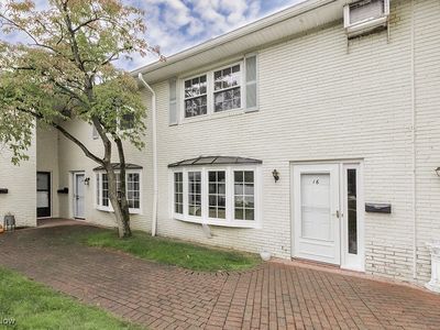 8 Meadowlawn Dr UNIT 16, Mentor, OH, 44060