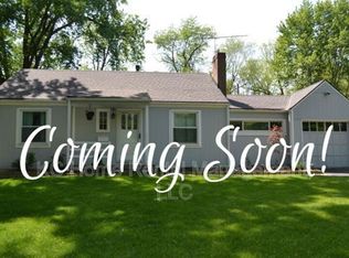 8322 Marty St, Overland Park, KS 66212