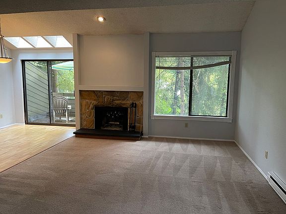 5th image of 19125 Ballinger Way NE APT 202
