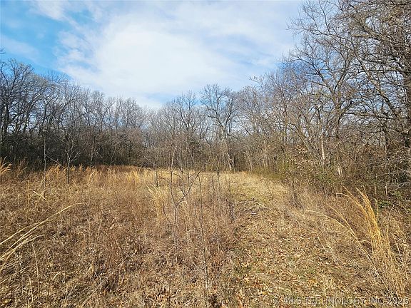 5th image of 4 E 500th Rd