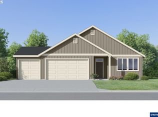 1029 Clemson St, Woodburn, OR 97071