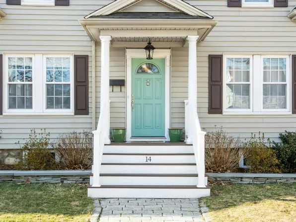 14 Sycamore St, Norwood, MA 02062