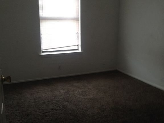 4th image of 1200A Aspen Dr