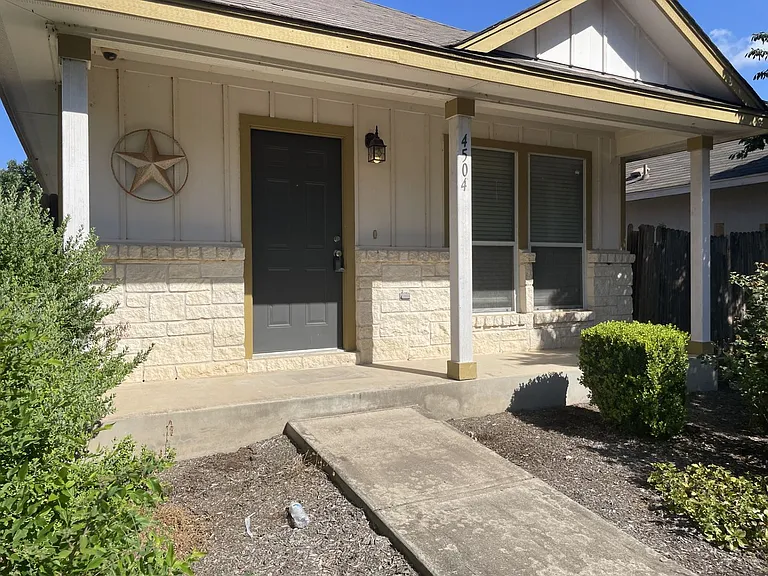 4504 Secure Ln — Photo 6