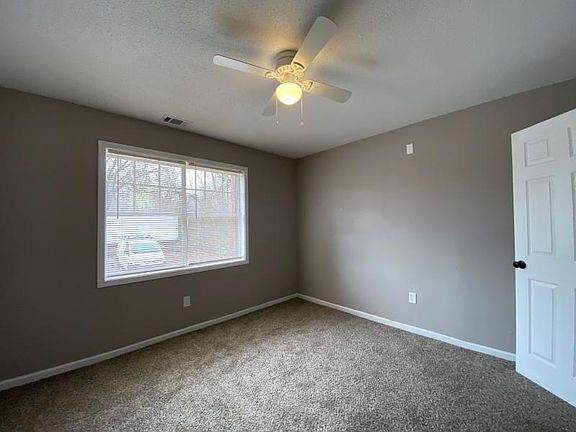 5th image of 3761 Skylark Dr