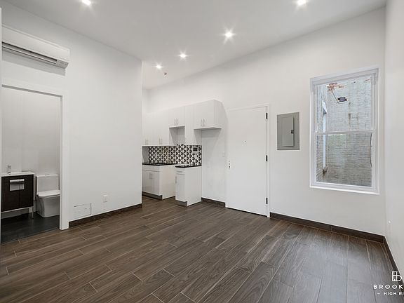 2nd image of 2329 Bedford Ave #2FF