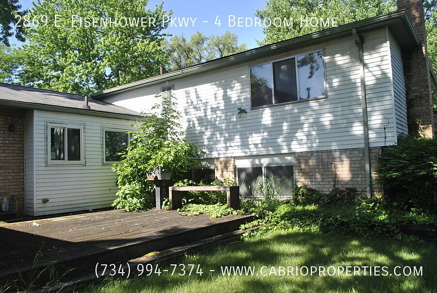 2869 E. Eisenhower Pkwy 4 Bedroom Home — Photo 2