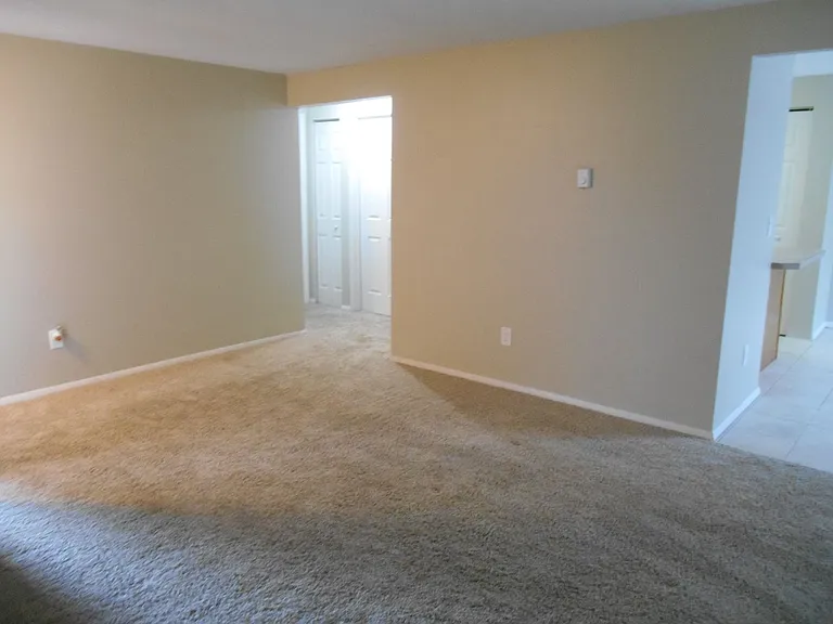 Willow Wood Apartment Homes — Photo 3