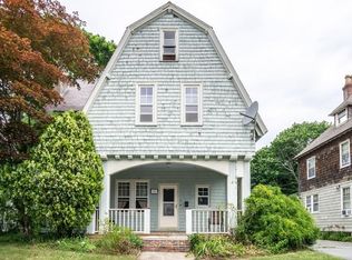 32 Huttleston Ave, Fairhaven, MA 02719