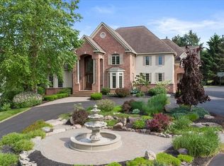 594 Eleanor Rd, Victor, NY 14564