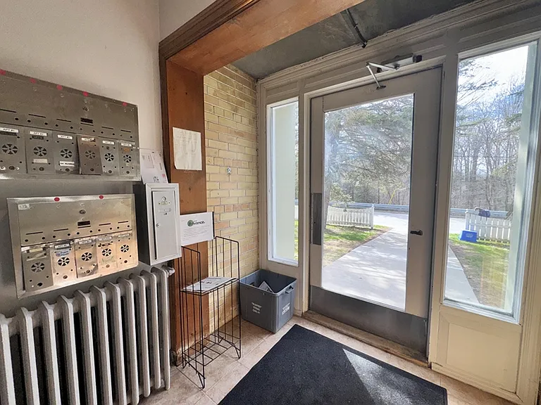 74 Shirley Ave — Photo 26