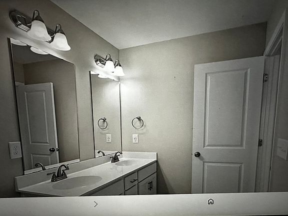 5th image of 120 Bridge Point Cir