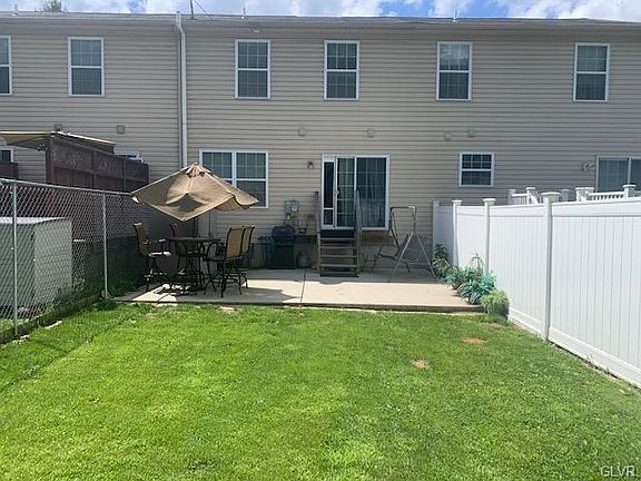 2nd image of 499 Lehigh Gap St