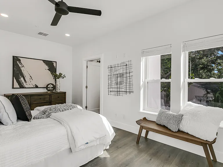 3008 W Estrella St #2 — Photo 13