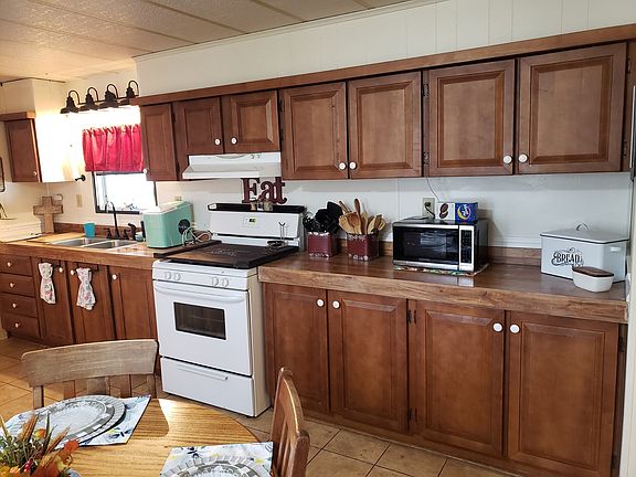2nd image of 86 Ashley Ln