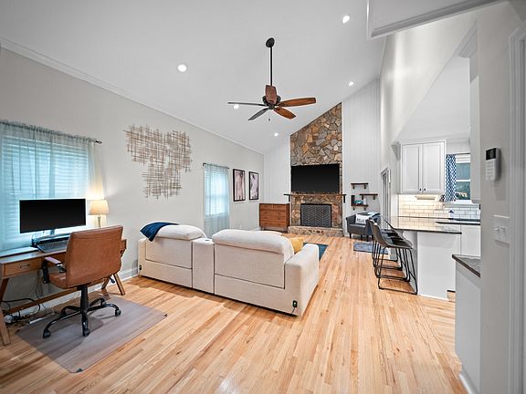 3rd image of 813 Mitchell Street
