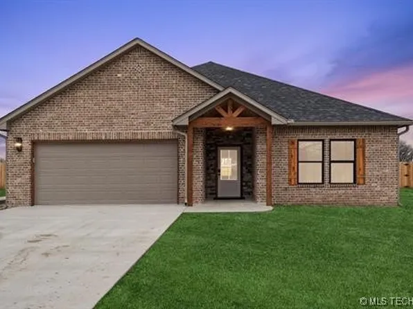 209 Lindsey Ave, Adair, OK 74330