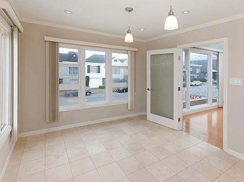 5th image of 1135 Quintara St #Top