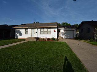 2223 Avenue F, Gothenburg, NE 69138
