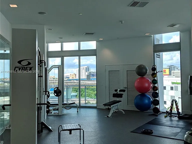 350 S Miami Ave #1901 — Photo 2
