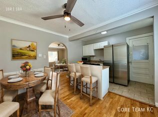4511 Roanoke Pkwy APT 2, Kansas City, MO 64111
