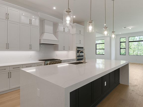 4th image of 5479 SW Pomegranate Way