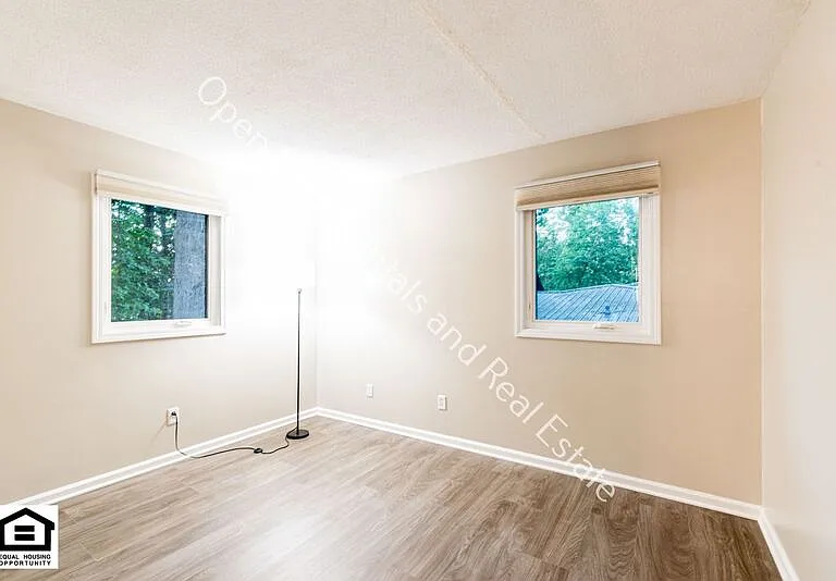 9324 Saratoga Rd — Photo 31