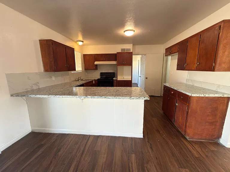 3627 W Northview Ave — Photo 15