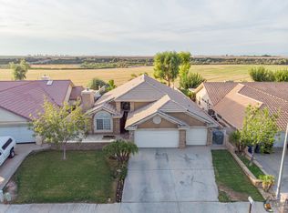 1011 Crestview Dr, Brawley, CA 92227