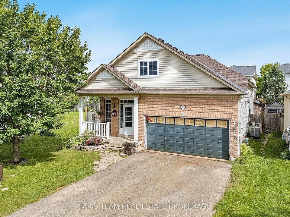 1st image of 782 Greenwood Cres