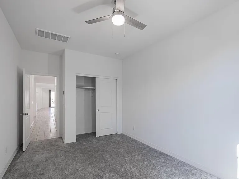 5726 S 30th Gln — Photo 19
