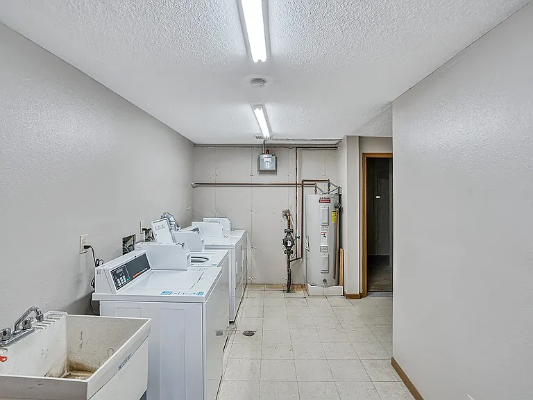 130 West St — Photo 14
