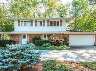 2113 Delaware Dr, Ann Arbor, MI