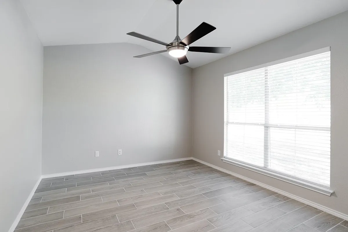 Building Photo - 4977 Hartson