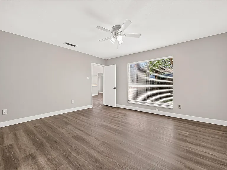 11202 Bandlon Dr — Photo 17