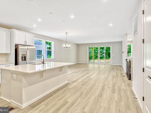 3rd image of 11414 Bluestem Way