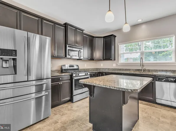 455 English Oak Ln, Prince Frederick, MD 20678