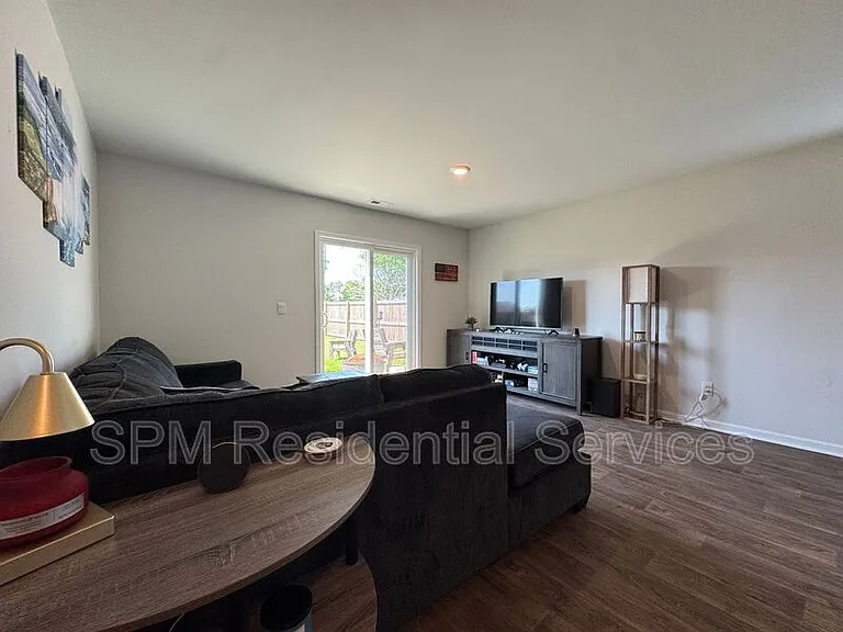 398 Folkstone Rd — Photo 11