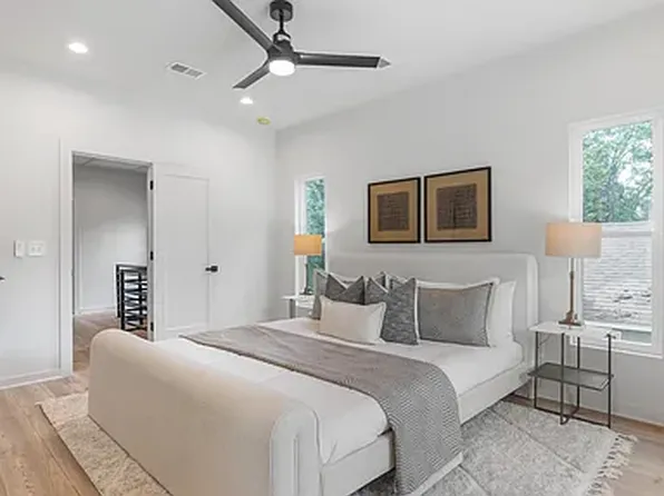 5808 Knight St, Hanahan, SC 29410