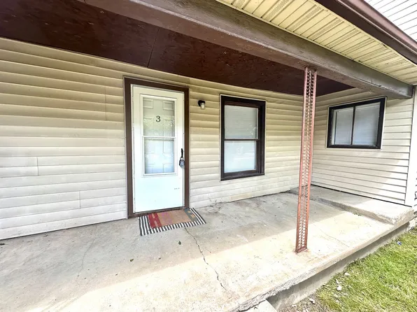 Updated 1-bed 1-Bath apartment in Webb City, 304 N Webb St APT 3, Webb City, MO 64870