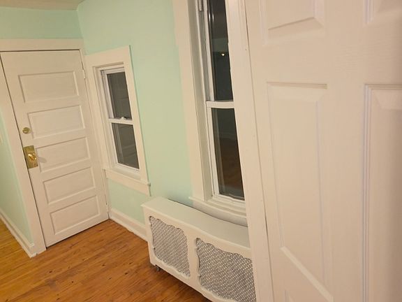 3rd image of 117 Ridgedale Ave