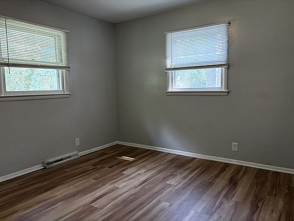 5th image of 1524 Waldman Ave