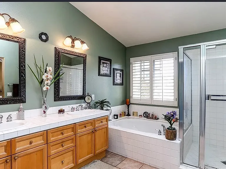 27470 Hillcrest Pl — Photo 10