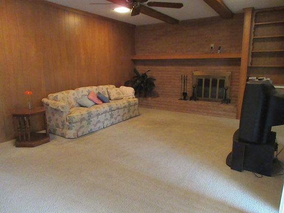 5th image of 1320 Mosswood Ln
